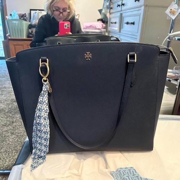 Tory Burch Bags Tory Burch Navy Saffiano Leather Laptop Bag Poshmark